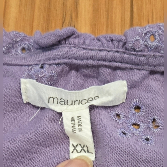 NWOT Maurcies Sleeveless Purple Eyelet Top - Picture 4 of 6